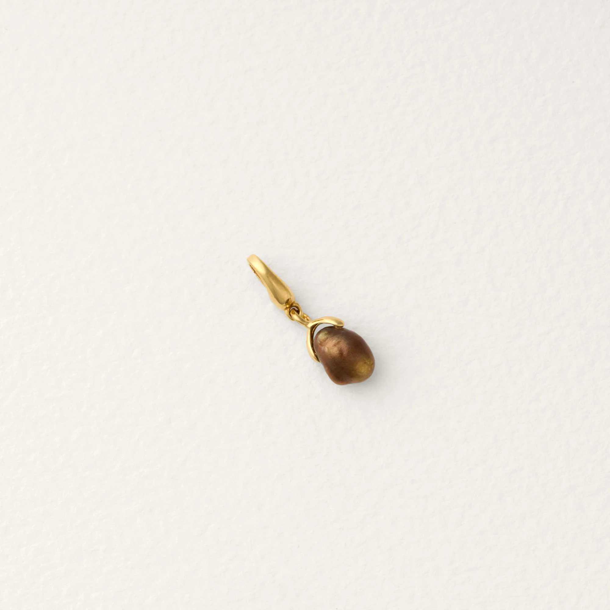 Bruna Caramel Mini Pearl Charm