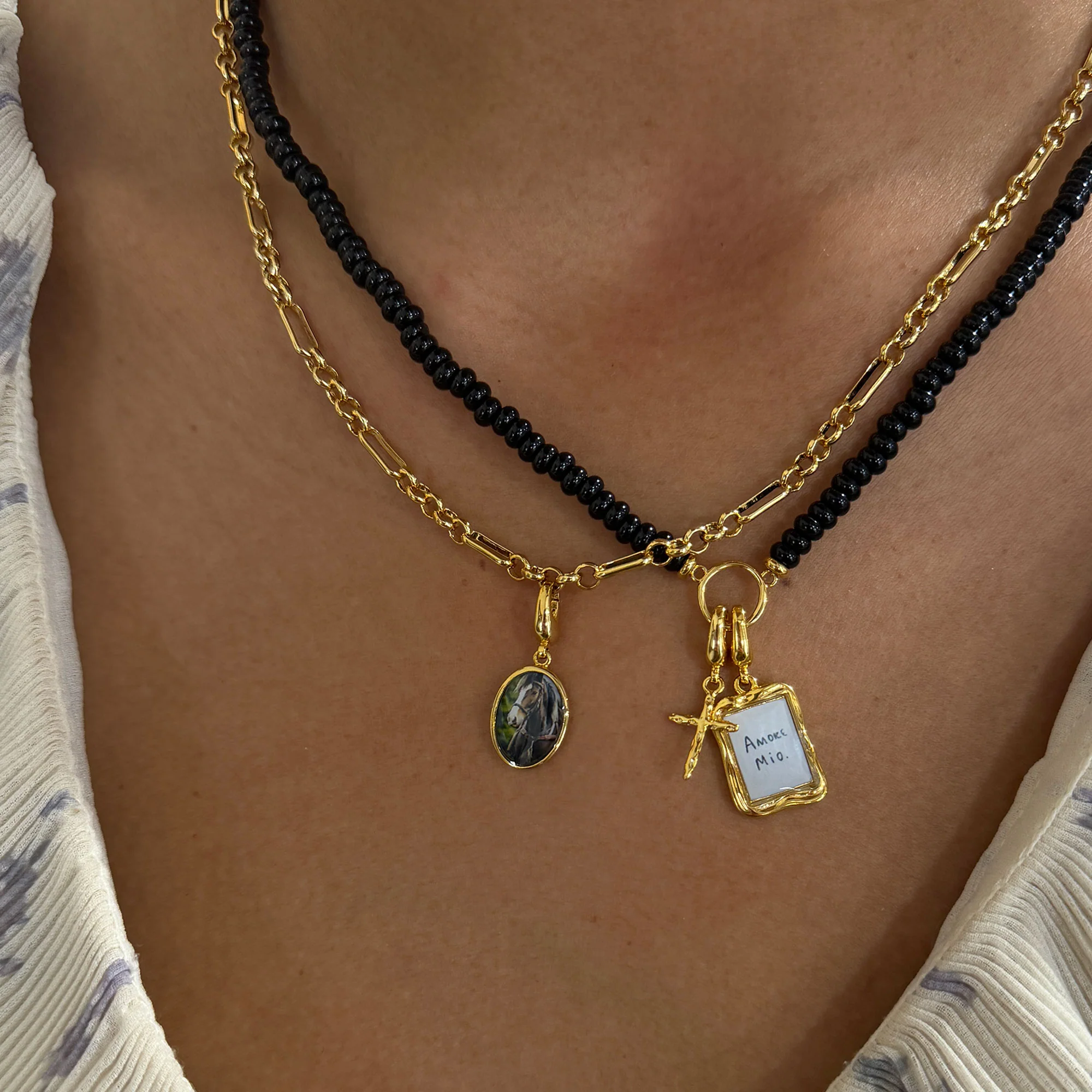 Sybil Black Agate Circle Necklace - Image 3